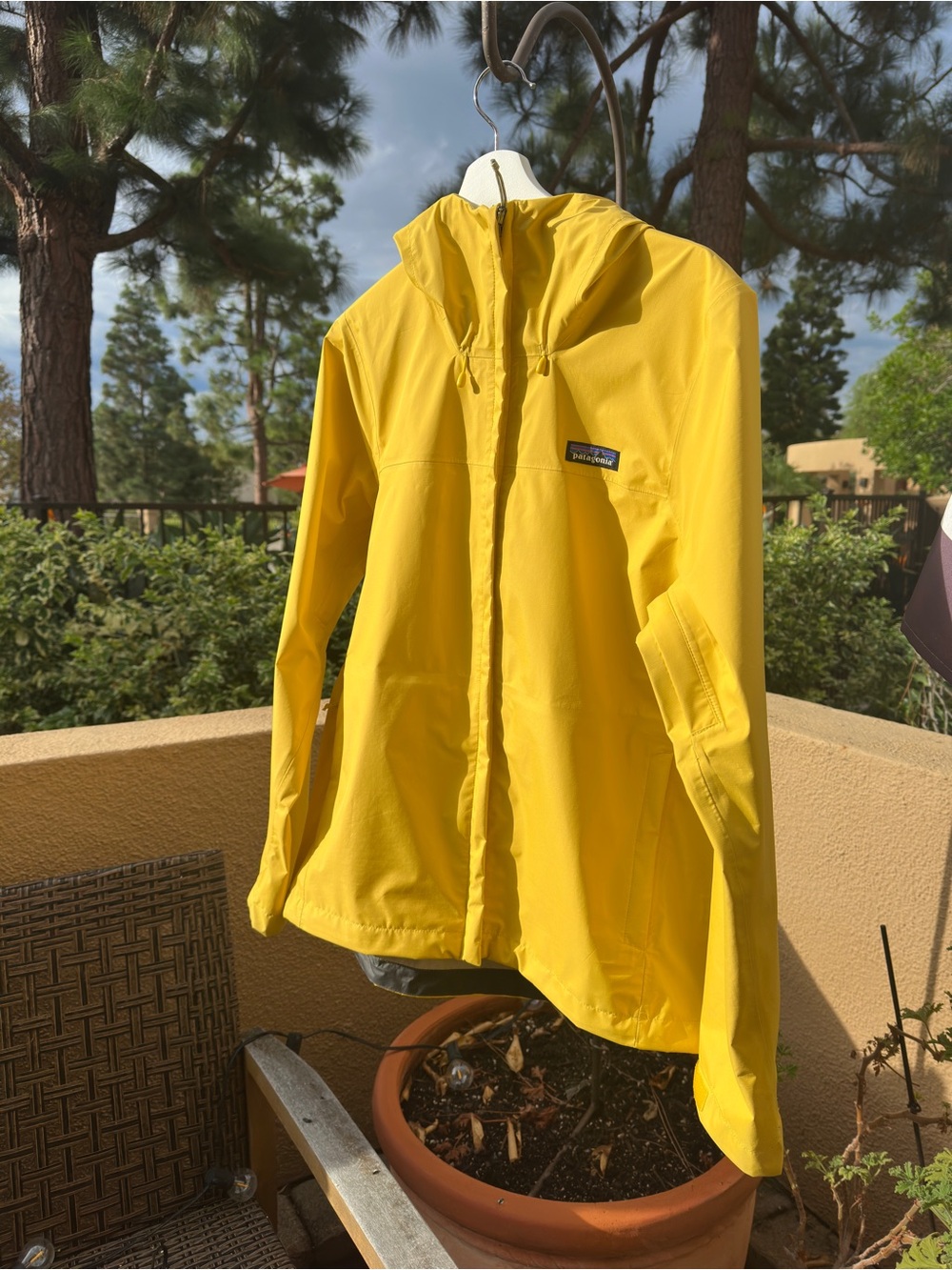 Patagonia Yellow Rain Jacket - Women's Medium Lightweight Hooded Shell
